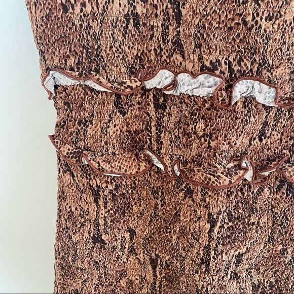 Vintage Express Animal Print Sleeveless Dress – Medium – Ruched Waist & Ruffles - Picture 3 of 6